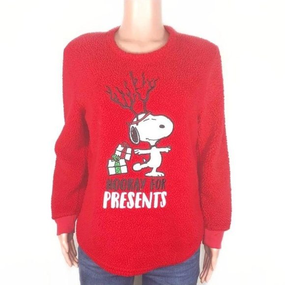 red snoopy sweater